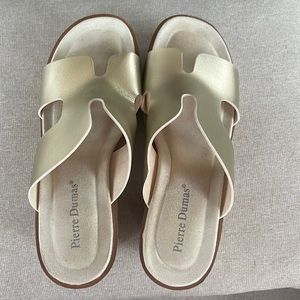 Pierre Dumas open for wedge 8.5M